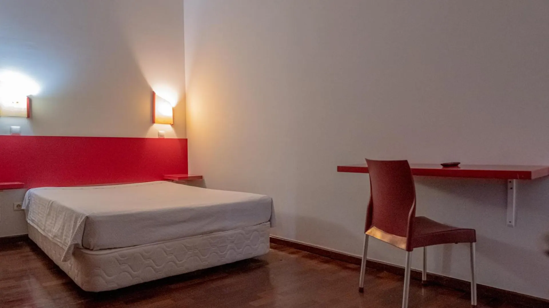 Гостевой дом Отель Residencial Chafariz /Queimada Фуншал