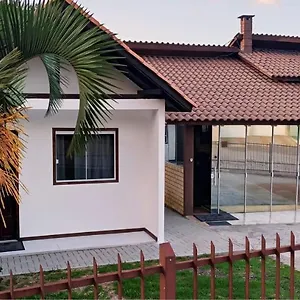 https://estalagem-floradas-da-serra.santa-catarina-brasil.com